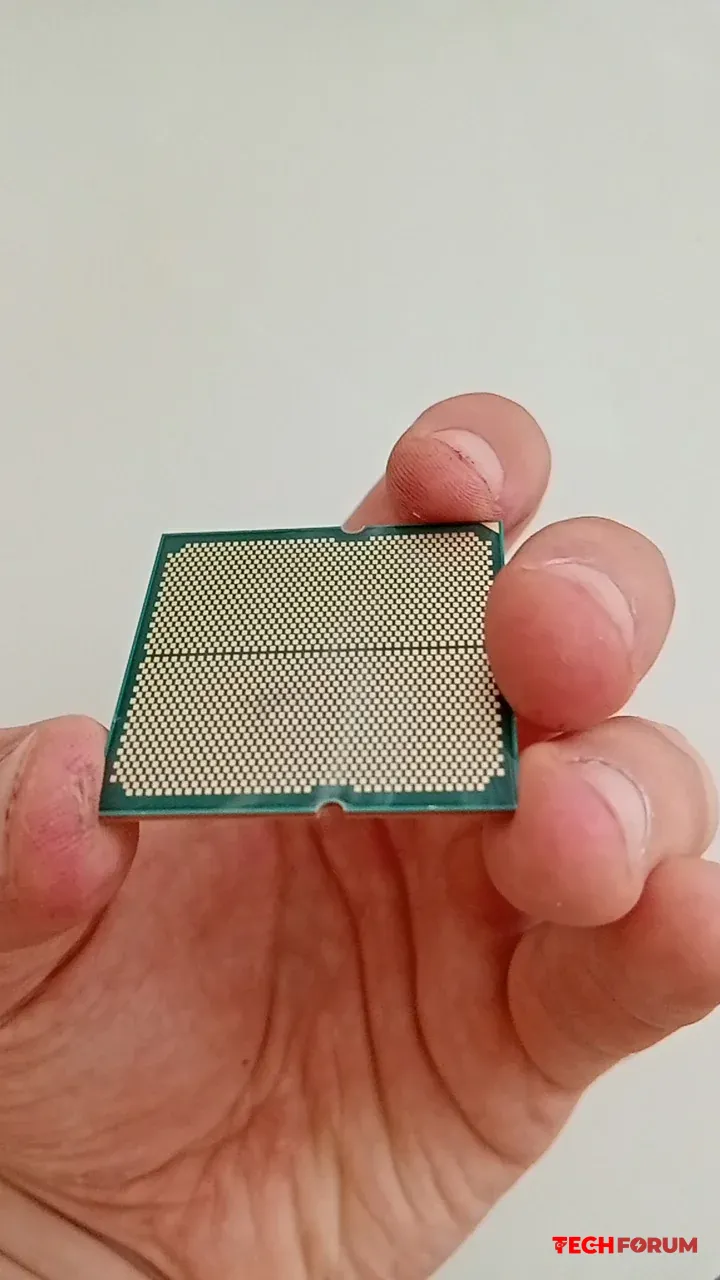 Ryzen 7 7800X3D şişmeye ve yanmaya devam ediyor - Görsel 2