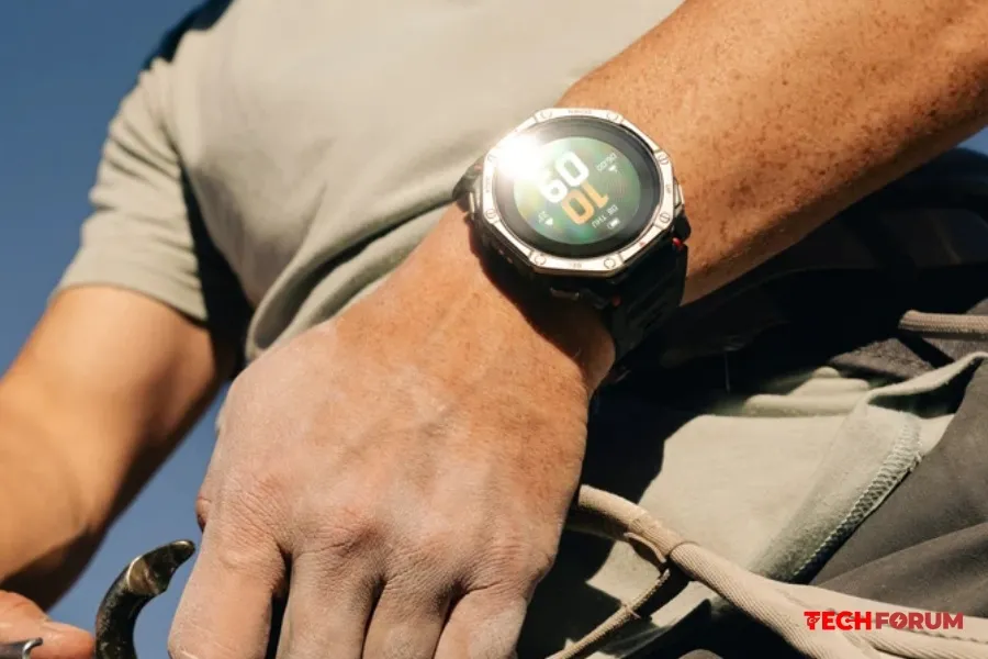 Amazfit iki güneş paneliyle donatılmış akıllı saat olan T-Rex Dual Solar piyasaya sürdü. - Görsel 2